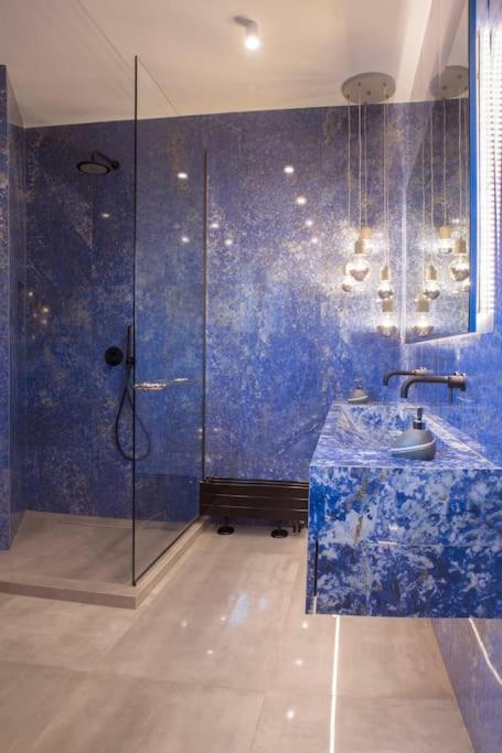 Luxury Acropolis View Apartment-Living Stone Black Pearl Атина Екстериор снимка