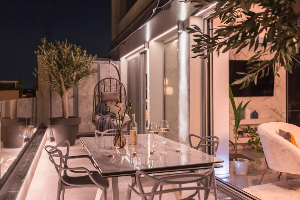 Luxury Acropolis View Apartment-Living Stone Black Pearl Атина Екстериор снимка